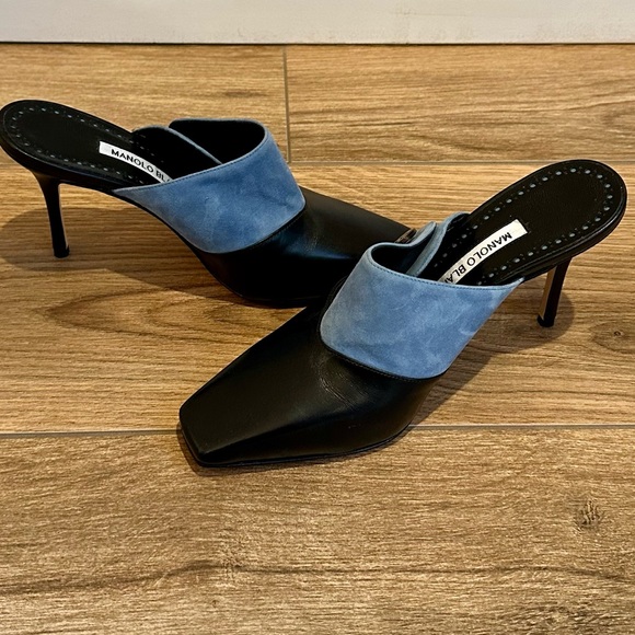 Manolo Blahnik - Two tone Blue & Black Suede & Leather Mule Heels - Picture 4 of 7